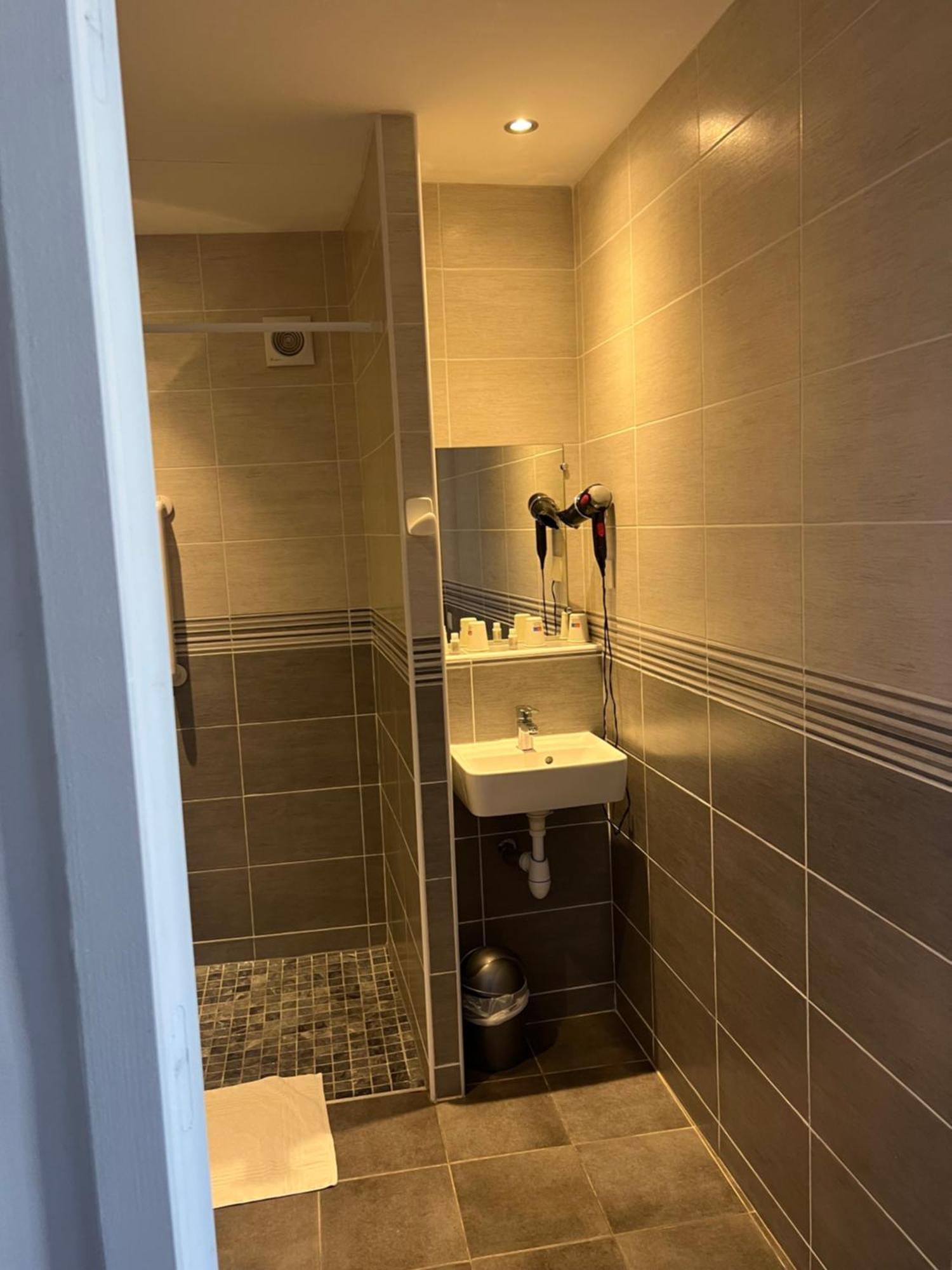 Hotel Des 2 Gares Auxerre Ngoại thất bức ảnh